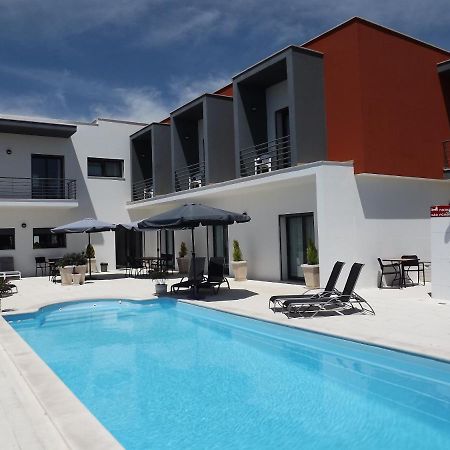 Casa Ceedina Bed And Breakfast & Beauty Batalha Exterior foto