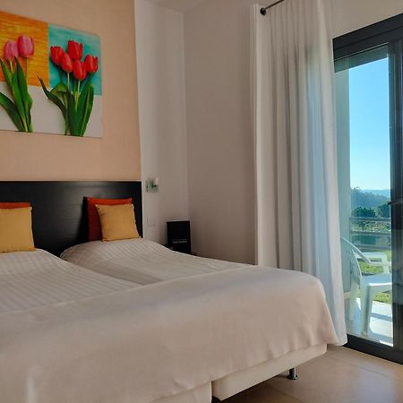 Casa Ceedina Bed And Breakfast & Beauty Batalha Exterior foto