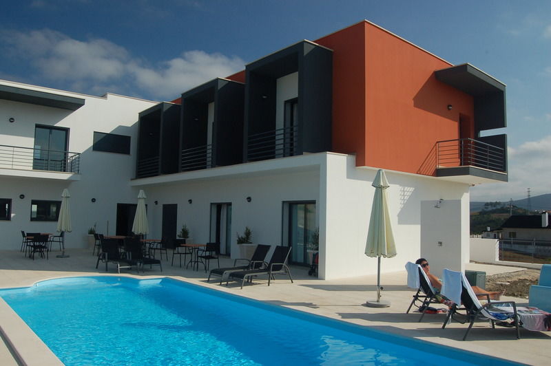 Casa Ceedina Bed And Breakfast & Beauty Batalha Exterior foto