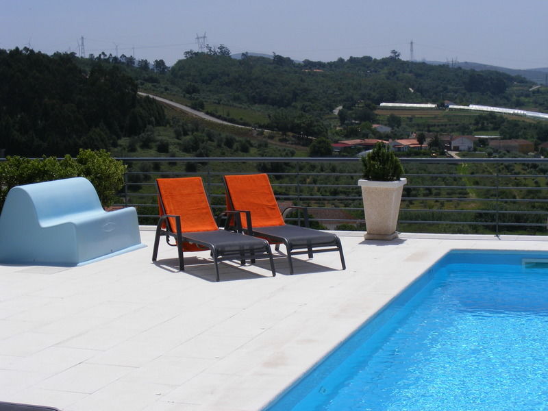 Casa Ceedina Bed And Breakfast & Beauty Batalha Exterior foto